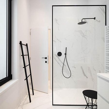 Studios Fully Equipped Near Place Stephanie Bruxelles Exterior foto